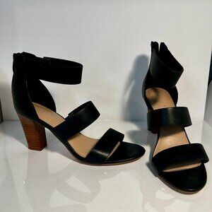 Kelly & Katie Charlotte heeled sandal in size 9.5